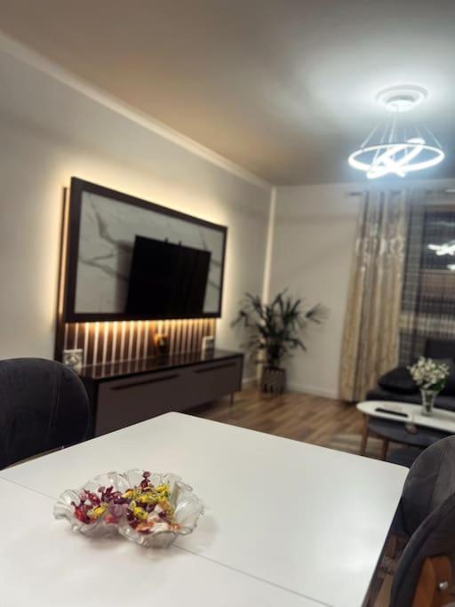 Art'S Apartment Tirana Extérieur photo
